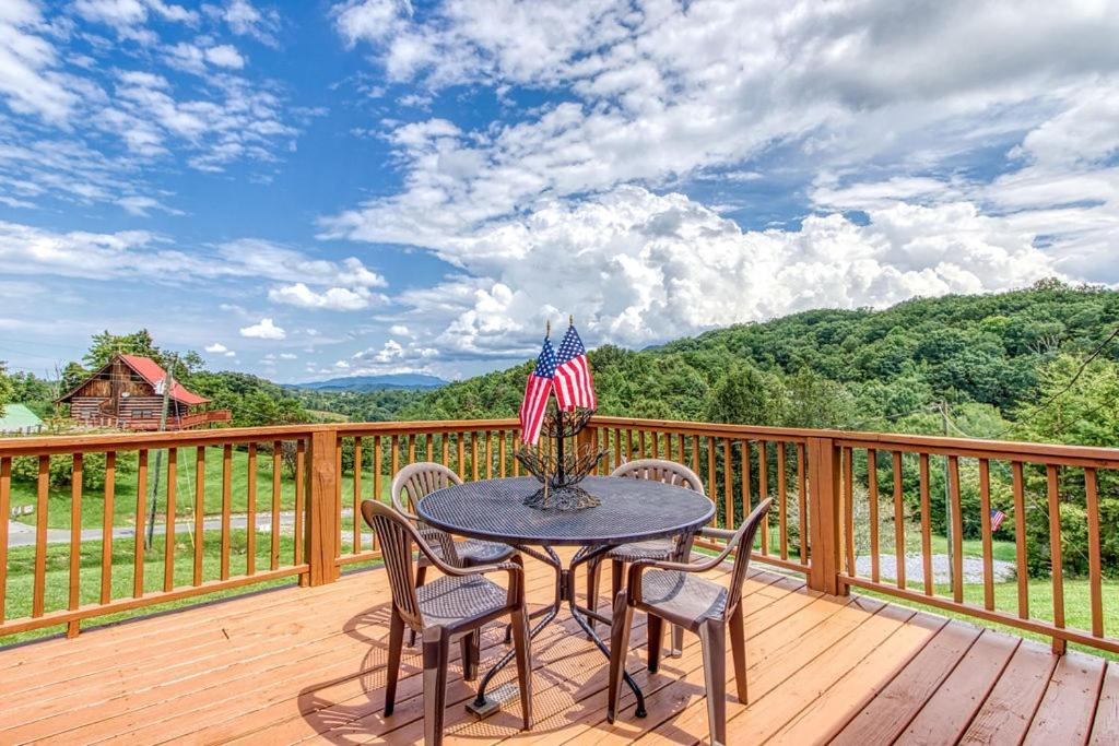Amazing Grace-1089 Of Free Area Attraction Tickets For Each Paid Day!!! Sevierville Exterior foto